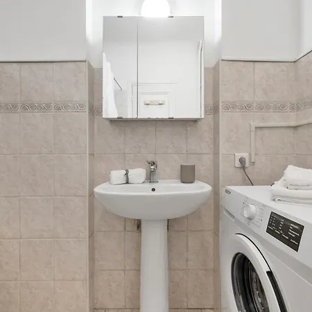 Le Gloria - Hyper Centre - Proche - Wifi Appartement *