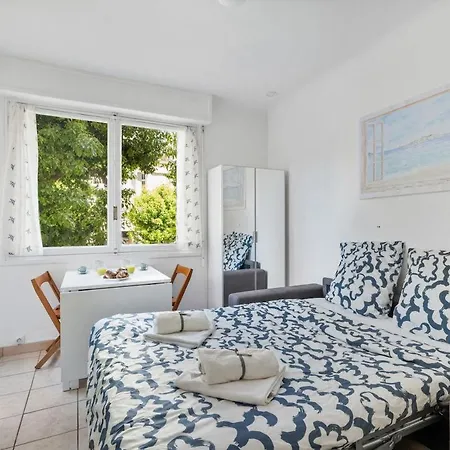 Le Gloria - Hyper Centre - Proche - Wifi Appartement