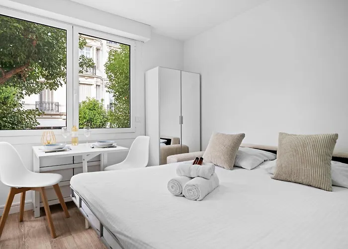 Le Gloria - Hyper Centre - Proche - Wifi Apartment Menton